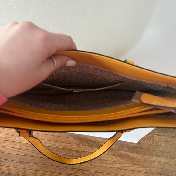 Guess Women's Signature Tote Shoulder Bag- Brown Golden Yellow - Picture 4 of 5